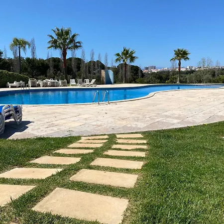 Joana's House